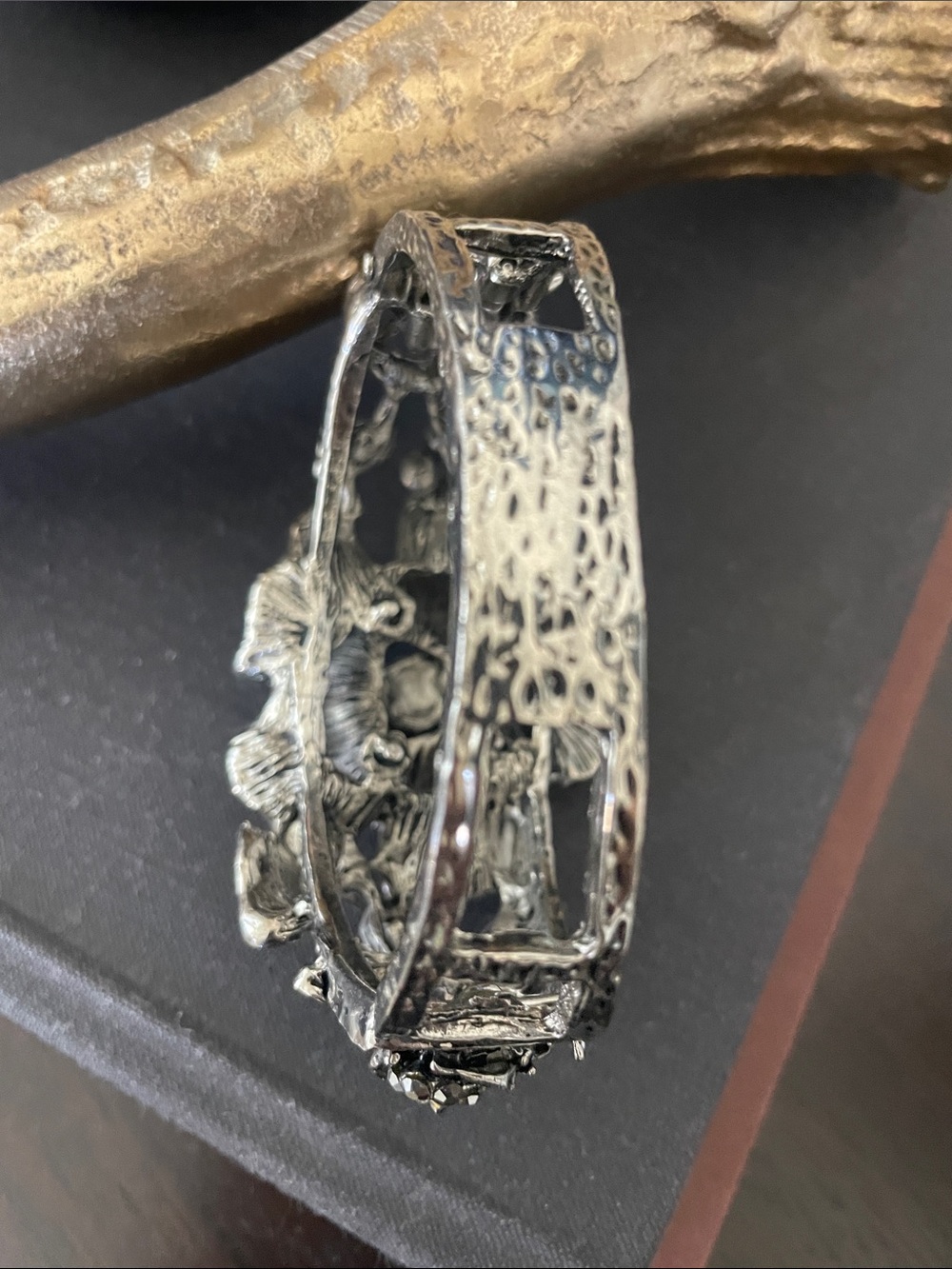 Y2k Rhinestone Flower Bangle - Picture 3 of 5